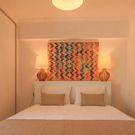 Guestready - Marina View Floor With Terrace * Ponta Delgada