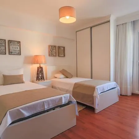 Marinaview Topfloor W Terrace * Ponta Delgada (Sao Miguel)