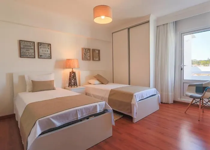 Guestready - Marina View Floor With Terrace * Ponta Delgada